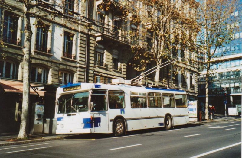 TL Lausanne Nr. 747 FBW/Hess Trolleybus am 22. Dezember 2008 Lausanne, Georgette