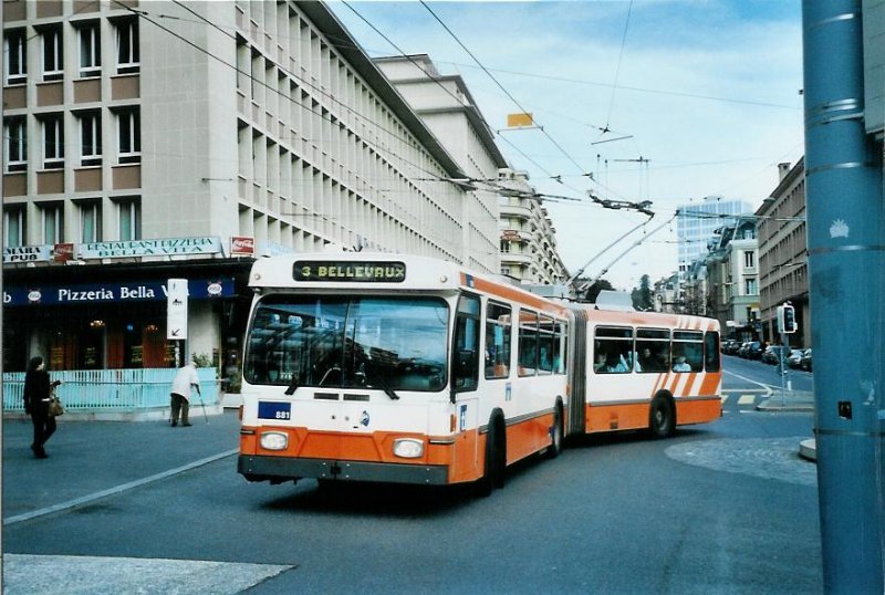 TL Lausanne Nummer 881 Saurer/Hess Trolleybus (ex TPG Genve Nr. 661) am 15. Mrz 2008 Lausanne, Bahnhof