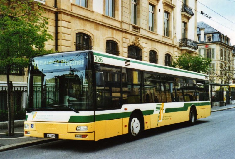 TN Neuchtel Nr. 226/NE 19'626 MAN am 3. Mai 2009 Neuchtel, Place Pury