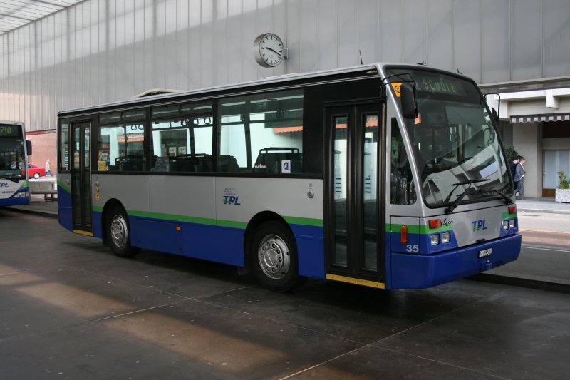 TPL, Lugano, Nr. 35 (TI 139'522, Van Hool A308, Heute Nr. 206) am 30.4.2007 in Lugano Centro.