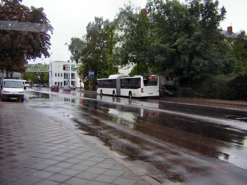 Und wieder ein neuer Citaro Erdgasbus an der Haltestelle Betriebshof in Saarbrcken Heuduckstrae