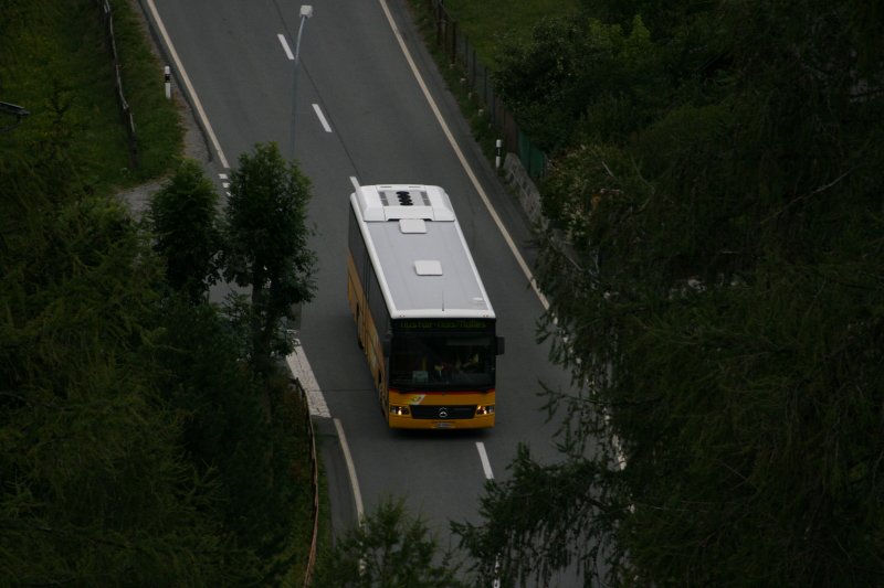 Unterwegs zwischen Fuldera und Valchava entstand am 3.8.2007 diese Aufnahme vom Integro GR 75'004 (2005) von PU Terretaz, Zernez. 