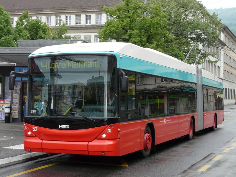 VB Biel - Hess-Swisstrolleybus BGT-N2C Nr.52 unterwegs auf der Linie 4 am 24.05.2008