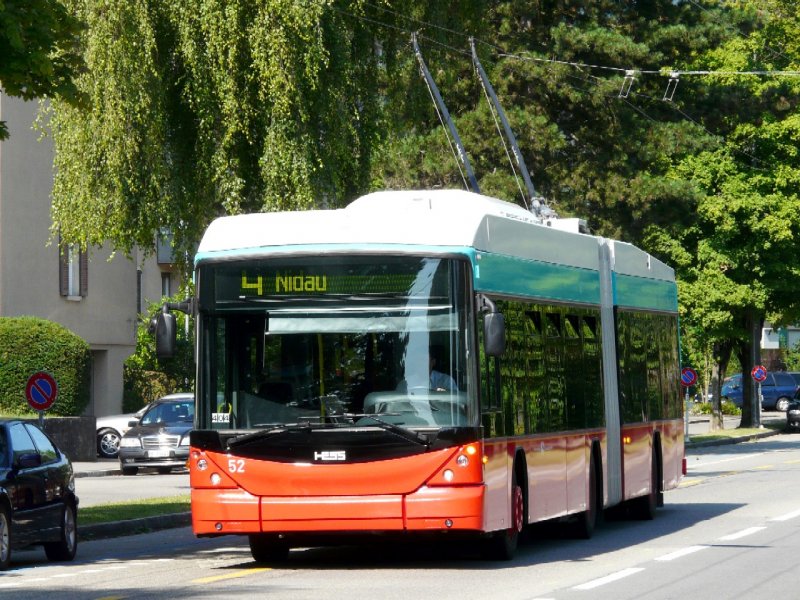 VB Biel - Hess-Swisstrolleybus BGT-N2C Nr.52 unterwegs auf der Linie 4 am 11.07.2008