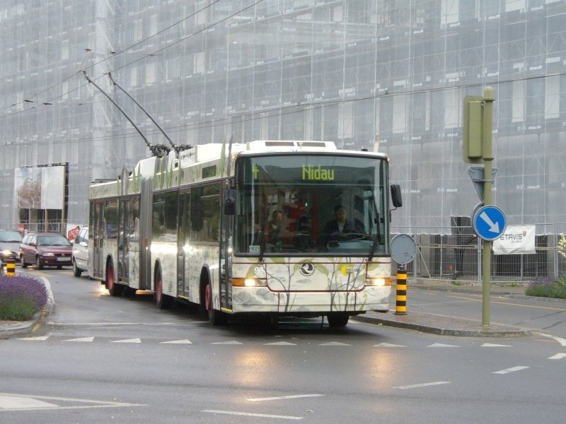 VB Biel - NAW-Hess Swisstrolleybus Nr.90 mit Werbung unterwegs auf der Linie 4 am 06.07.2008