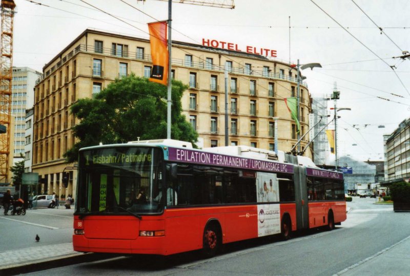 VB Biel Nr. 88 NAW/Hess Gelenktrolleybus am 8. Juni 2009 Biel, Guisanplatz