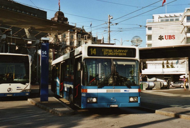 VBL Luzern Nr. 560/LU 15'717 Mercedes O 405N (ex Gowa, Luzern Nr. 60) am 15. August 2009 Luzern, Bahnhof