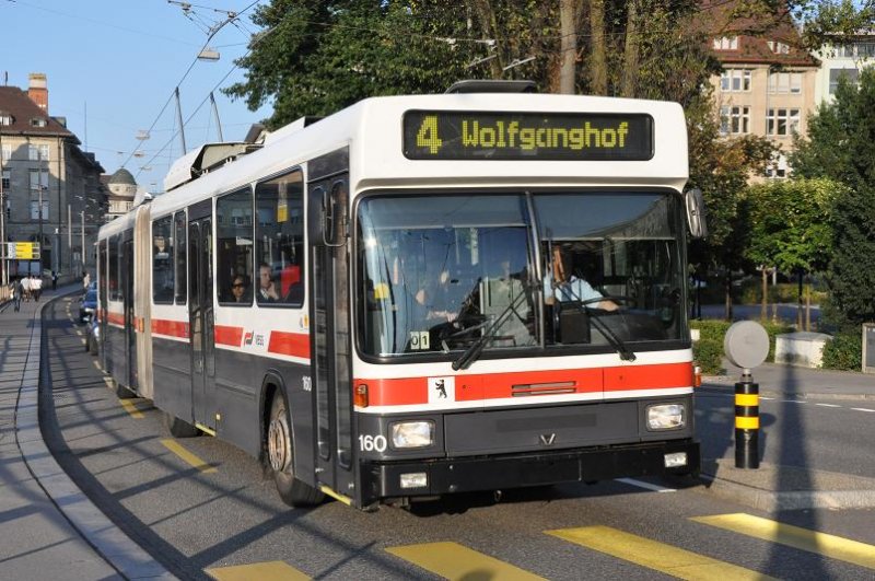 VBSG, St. Gallen Nr. 160 NAW/Hess-Gelenktrolleybus am 8. September 2009 bei der Haltestelle St. Leonhard.