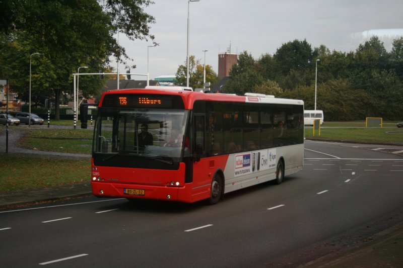Veolia Transport Nr. 5285 (BS-ZL-32, VDL Berkhof Ambassador) am 7.20.2008 unterwegs zwischen Efteling und Tilburg. 