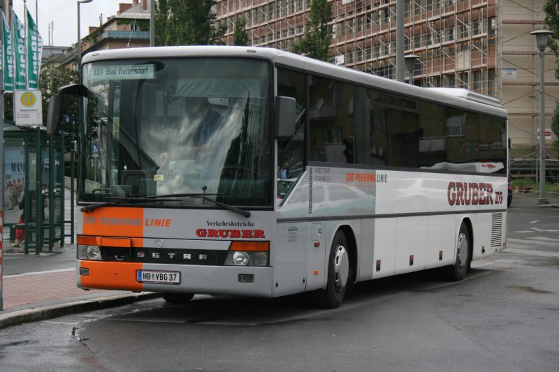 VerbundLinie/Gruber HB'VBG'37 (Setra 315UL) am 18.7.2009 in Graz, Jakominiplatz. 