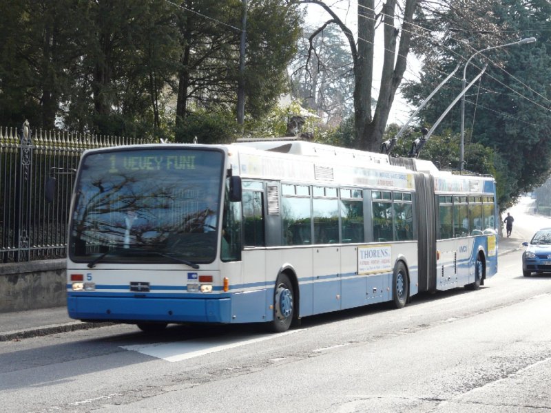 VMCV - VANHOOL Trolleybus Nr.5 unterwegs nach Vevey am 05.04.2008