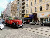 STEYR-380 ist bereit fr eine Wiener-Stadtrundfahrt; 130829