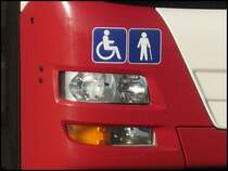 Frontlampen des MAN Lion's City LE � aus Deutschland im Stadthafen Sassnitz am 20.10.2012