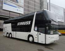 Neoplan Skyliner, Strauss, Zurich Airport 29.08.2013