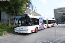 ARAG Nr. 25 (Solaris Urbino 18) am 11.7.2013 beim Bhf. Luzern