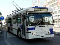 tl - FBW Trolleybus Nr.731 bei der Haltestelle vor dem SBB Bahnhof in Lausanne am 05.04.2008