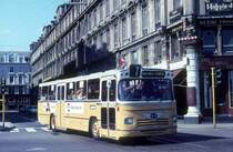 København / Kopenhagen KS Buslinie 7. - Am 25. April 1971, dem ersten Tag mit Dieselbussen auf der eingestellten Strassenbahnlinie 7, erreicht der Leyland/DAB-Dieselbus 484 die Endstelle in der Stadtmitte, Kongens Nytorv.