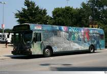 2001 Orion VI 06.501  Pace # 6105 - U.S. Cellular Field Express  aufgenommen am 25. August 2013 in Chicago, Illinois / USA.