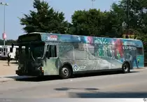 2001 Orion VI 06.501  Pace # 6105 - U.S. Cellular Field Express  aufgenommen am 25. August 2013 in Chicago, Illinois / USA.