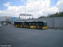 Citaro Nr. 28 beim Flughafen Kloten am 24.4.08. Dieser Bus hat das Leitsystem noch nicht eingebaut bekommen, daher die fette Schrift in der Zielanzeige.