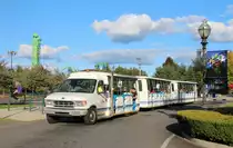 28.9.2013 Agawam, MA. Bus Shuttle des Six Flags Parks