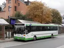 Mercedes-Benz O407 #12-8384 auf der  gr�ne Linie  260 Stollberg - Neuw�rschnitz - Oelsnitz - Lugau - Stollberg. Stollberg, Bahnhof. (16.9.2013)