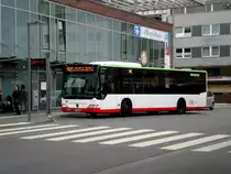 Mercedes-Benz O 530 II (Citaro Facelift) auf der Linie 267 nach Bottrop-Fuhlenbrock Richard-Wagner-Schule an der Haltestelle Bottrop/ZOB Berliner Platz.(5.10.2013)   