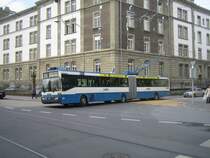 GTZ 104 biegt am 24.4.08 in die Sihlpost hinein
