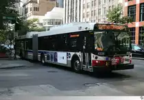 New Flyer DE60LFR  Chicago Transit Authority | CTA Buses & Trains  aufgenommen am 25. August 2013.