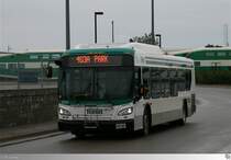 New Flyer Xcelsior XD40  Durham Region Transit (DRT)  # 8511, aufgenommen am 7. September 2013 in Oshawa, Ontario / Kanada.