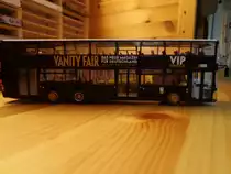 Ein Rietze BVG Man Lions City DD mit Werbung f�r Vanity Fair - Zielschild : 100 S+U Zoolog.Garten - BVG Wagennr.: 3106 - aus meiner Sammlung