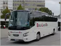 VDL Futura als Shuttlebus unterwegs zwischen Hamburg und Berlin. Aufgenommen am ZOB in Hamburg am 21.09.2013.