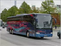 Am 21.09.2013 war dieser Mercedes Benz Tourismo in den Stra�en von Hamburg unterwegs.