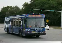 2005 NABI 40-LFW  Pace  # 6294 aufgenommen am 26. August 2013 in Schiller Park nahe Chicago, Illinois / USA.