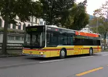 MAN Bus mit der Betriebsnummer 111 auf der Linie 6 kurz vor der Haltestelle Postbr�cke. Die Aufnahme stammt vom 09.10.2013.
