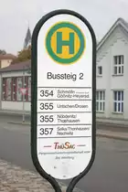 Bussteig 2 der ThSac  in Schmlln am Bahnhof. 12.10.2013 15:09 Uhr