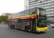 BVG Wagen 3257 - MAN Lions City DD als 200 Michelangelostr. am 20.10.13 am Bahnhof Zoo