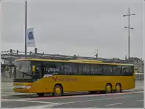 Setra S 419 UL von Voyages Vandivinit, abgestellt nahe dem Bahnhof von Luxemburg am 12.10.2013.