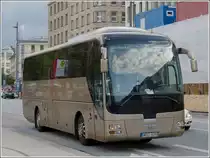 MAN Lion's Coach f�hrt mir am 17.09.2013 in Hamburg vor die Linse.