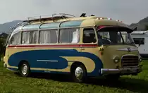 K�ssbohrer/Setra  S6  Henschel/Diesel Oldtimer Reisebus. Baujahr 1964, L. 6,70m, B.2,30m,H.2,80m. Wurde 1973/74 als Wohnmobil umgebaut und ist heute noch im Einsatz. Gesehen in P�nderich am 09.10.2013.