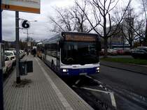 MAN Lions City steht am 21.11.13 in Wiesbaden 