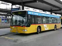 Postauto - Mercedes Citaro  AG  6975 unterwegs auf der Linie 364 bei den Bushaltestellen vor dem Bahnhof Brugg am 24.10.2013