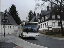 MAN EL222 auf der Linie 411 fährt aus Oberwiesenthal nach Annaberg-Buchhol. Oberwiesenthal, 7.11.2013