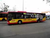 Mercedes Benz Citaro C1 der HSB mit 100 Jahre Werbung am 25.11.13 in Hanau