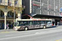 FART MB 405N Nr. 48 als Schlerkurs beim Bahnhof Locarno, 29.11.2013.