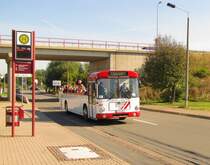 MAN Bus EVAG 209 am 28.09.2013 beim Tag der offenen T�r im Betriebshof Urbicher Kreuz, w�hrend einer Rundfahrt an der Haltestelle Urbicher Kreuz in Erfurt.