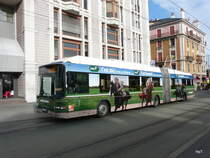 TPG - Hess-Trolleybus  Nr.766 unterwegs auf der Linie 3 in der Stadt Genf am 11.01.2014