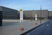 Haltestelle am Flughafen Schönefeld Brandenburg Berlin (Willy-Brandt-Platz). Aufgenommen am 18.01.2014.