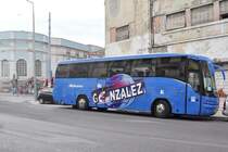 COIMBRA (Distrito de COIMBRA), 24.09.2013, spanischer Reisebus am Bahnhof Coimbra-A