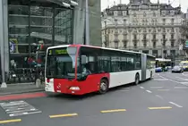 Wegen der verz�gerten Ablieferung der neuen Busse, verkehren zurzeit ex. TPF Citaros in Luzern. Citaro I G Nr. 995 beim Bahnhof Luzern, 29.01.2014.

